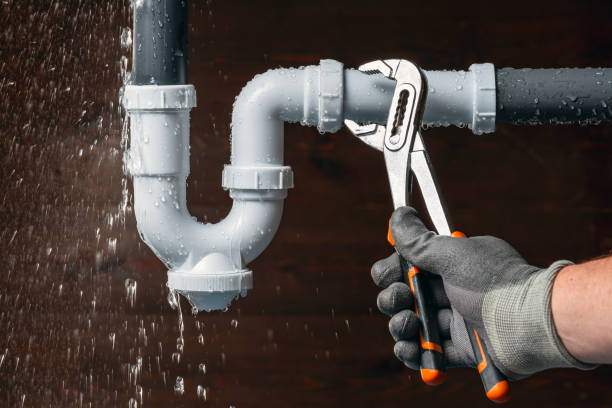 Professional Gas Line Repair technician working in College Place, WA